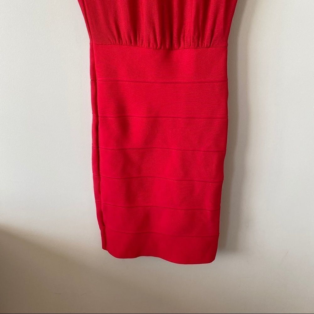 Dress - Picture 5 of 9